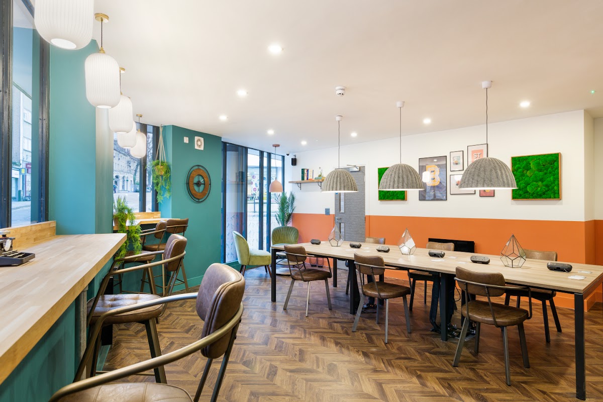 Coworking Space at Your Apartment - Clifton Village