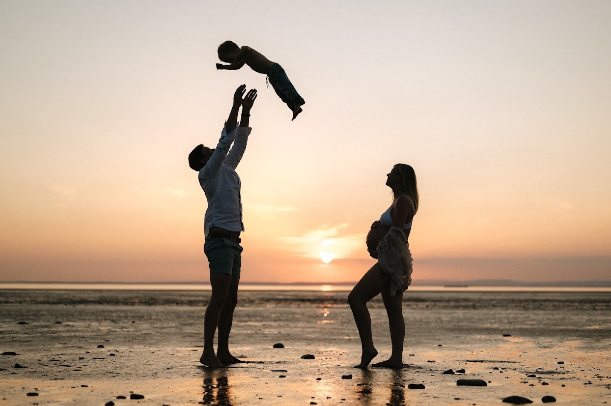 Suzi Bird Studio - Maternity, Newborn, Motherhood & Family Photography