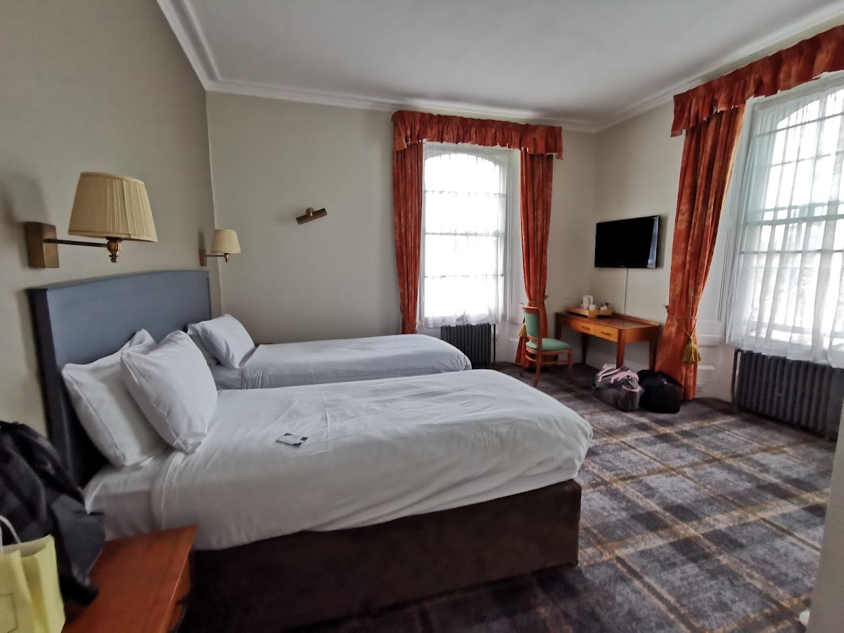 Arnos Manor Hotel