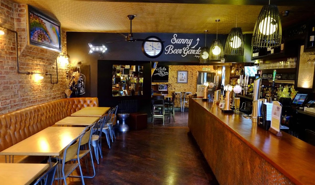 The Phoenix Pub Bristol – Group & Event Space