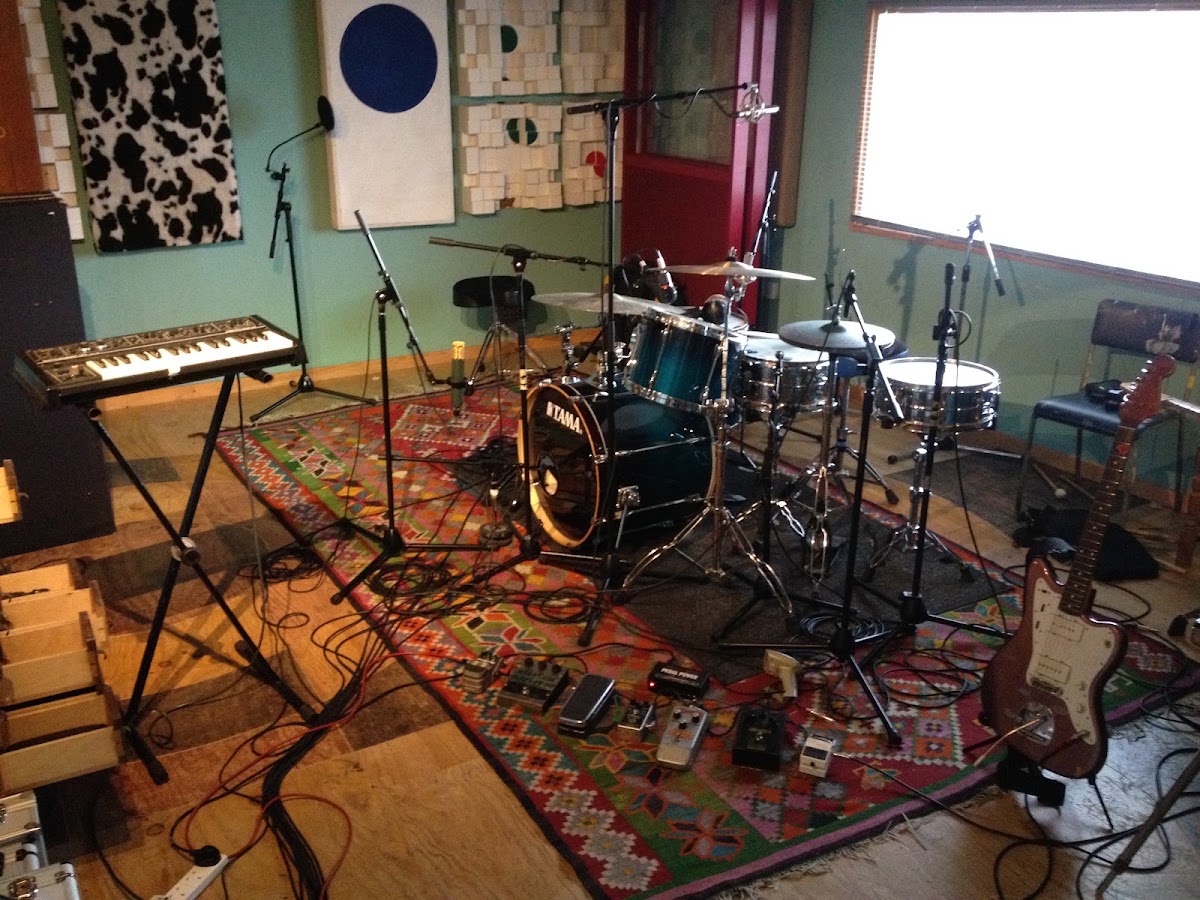J & J Studio