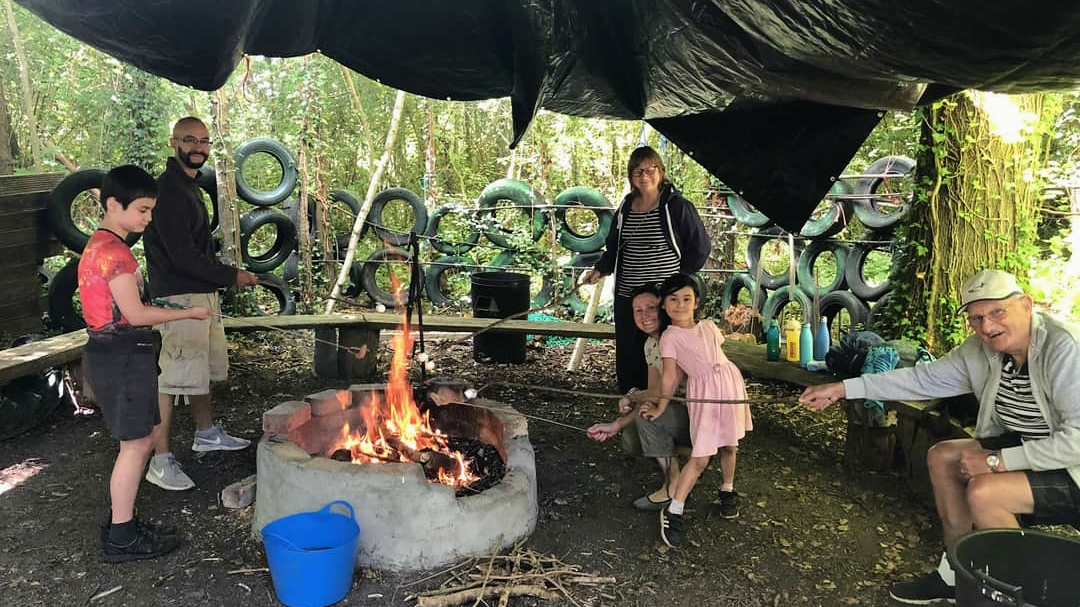 At Play In The Woods Birthday Parties & Forest School